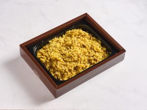 מגש אירוח בשרי בירושלים – אורז מתובל חם וטרי מבית תמרה הבשרי